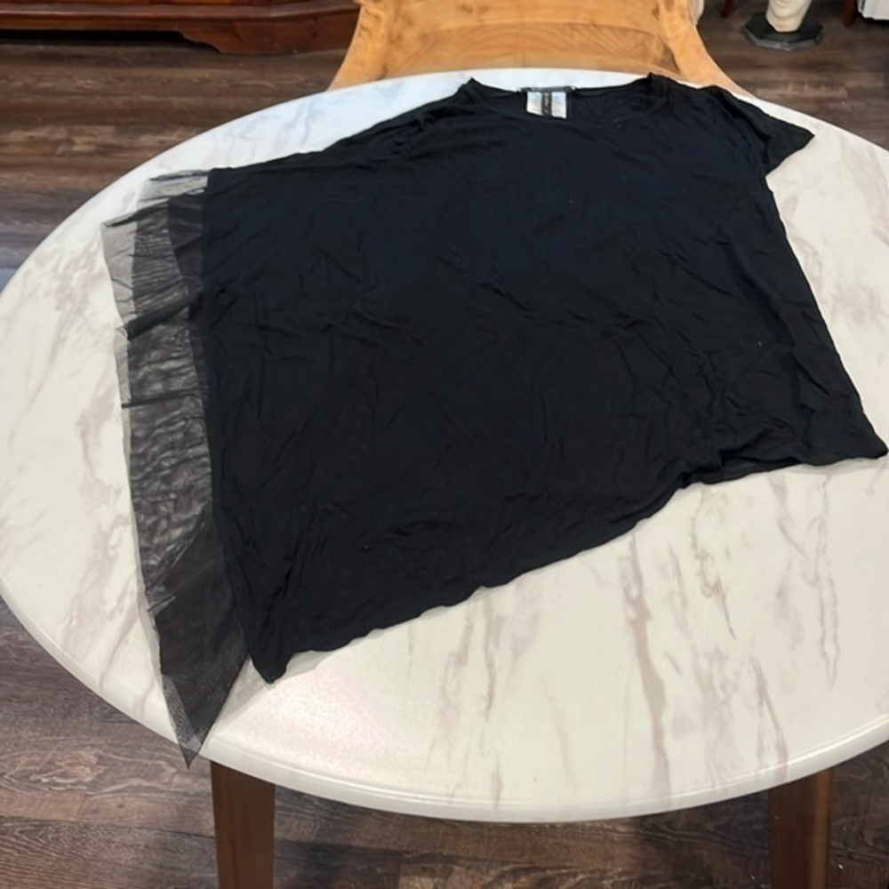 BCBG MaxAzaria Black Flowing Blouse